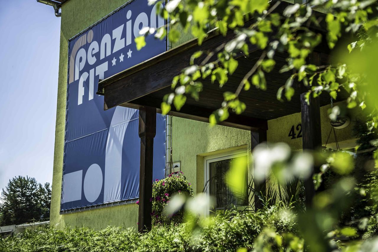 Penzion Fit - Contactless Check In Zvolen Eksteriør bilde